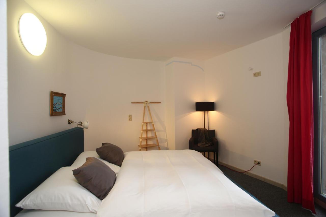 Alanus Gastehaus Hotel Alfter Exterior photo